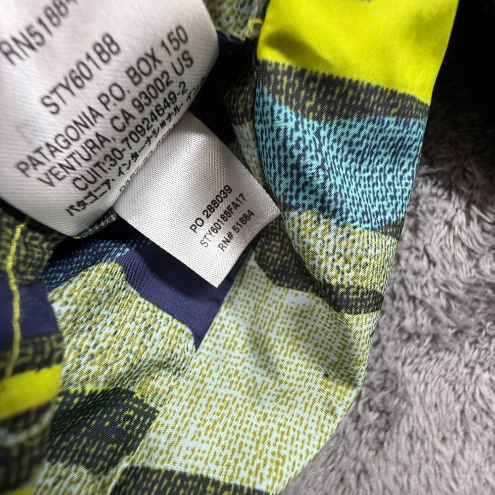 Patagonia Reversible Puff Ball Jacket 2T Navy Camo Yellow Quilted Hooded Zip - Picture 4 of 8
